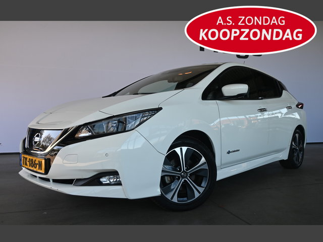 Nissan Leaf - N-Connecta 40 kWh Automaat Navigatie Stoelverwarming Goed Onderhouden! Inruil Mogelijk!