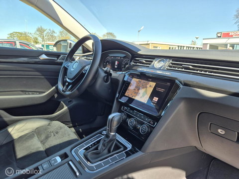 Volkswagen Arteon 1.5 TSI Elegance, Pano, Trekhaak, DigiDash