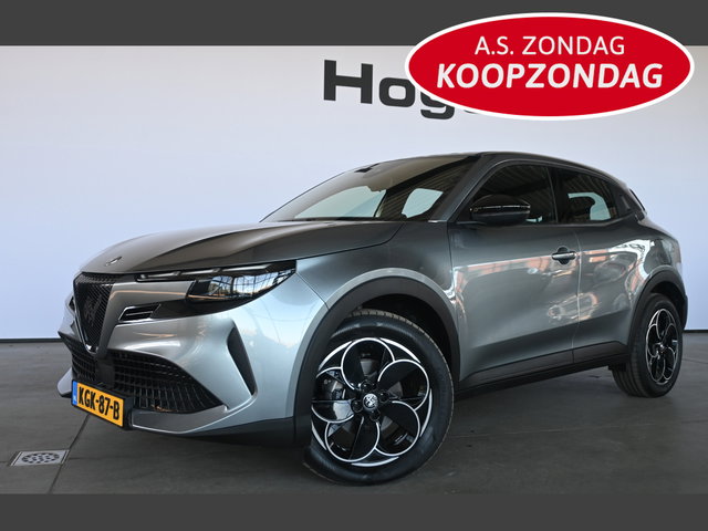 Alfa Romeo Junior - Elettrica 54 kWh Fabrieksgarantie Clima Adaptief Carplay LED Virtual Cockpit Inruil Mogelijk!