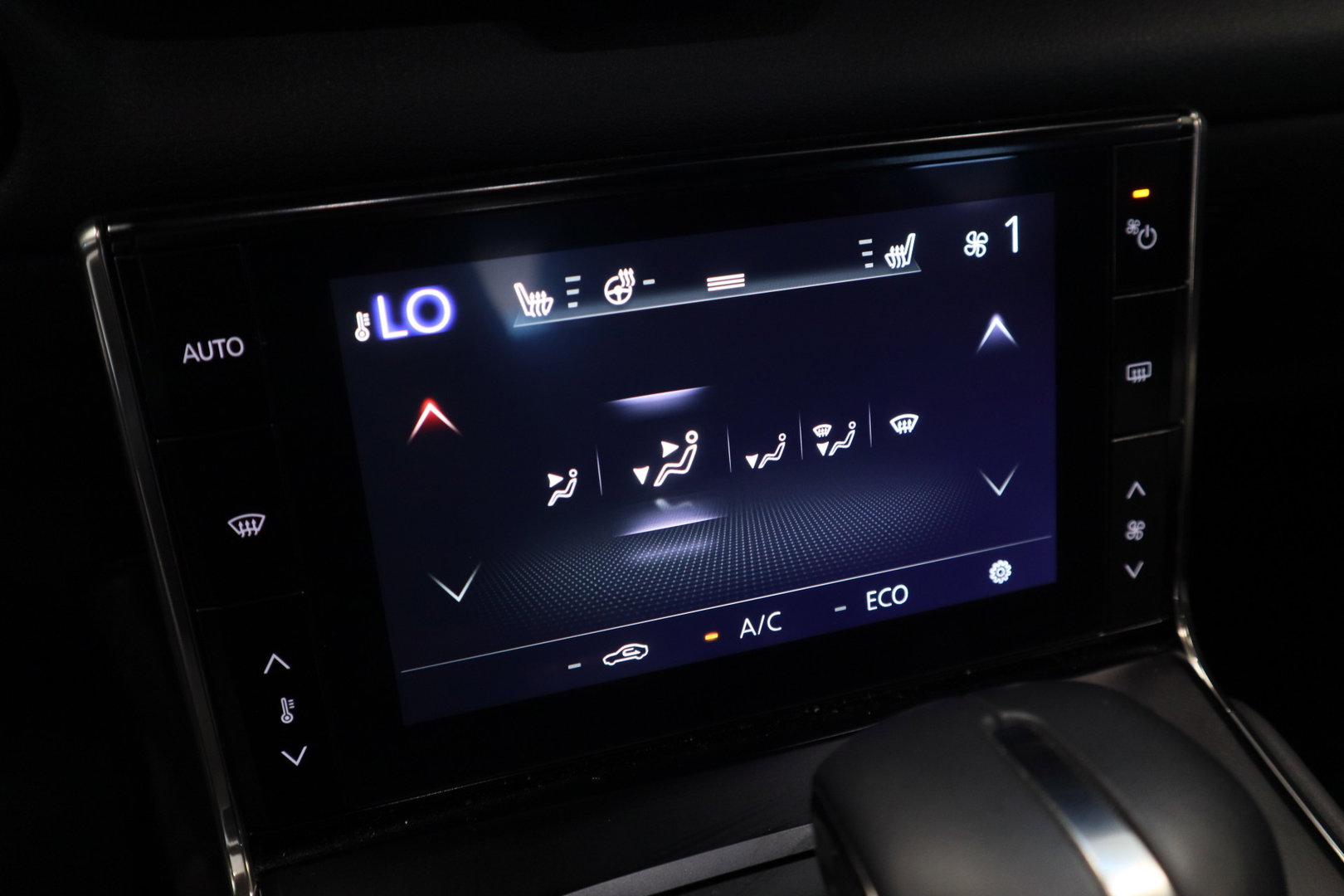 Mazda MX-30 e-SkyActiv R-EV 170 Exclusive-line LED ACC PDC Camera 24 Maanden garantie* (Vraag naar de voorwaarden)