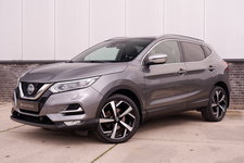 Nissan QASHQAI - 1.3 DIG-T Tekna + | Pano-Dak | Trekhaak | Carplay | Bose | Navi | Camera | Climate
