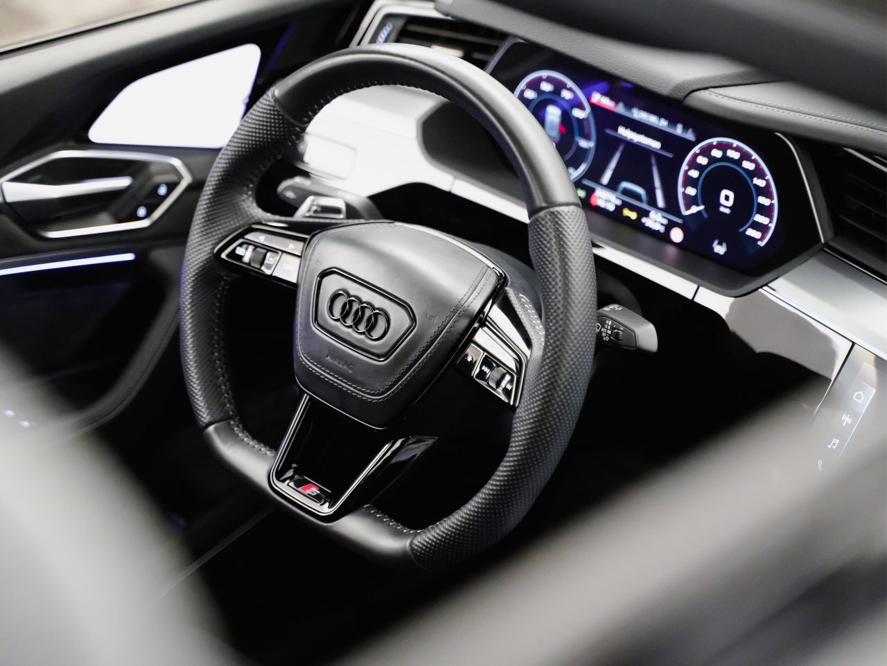 Audi e-tron