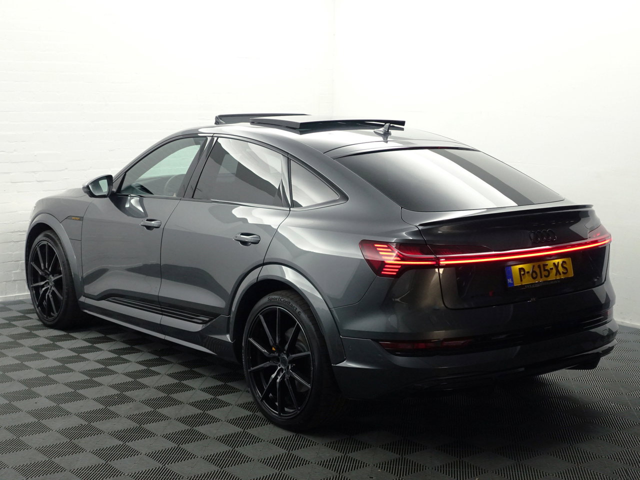 Audi e-tron