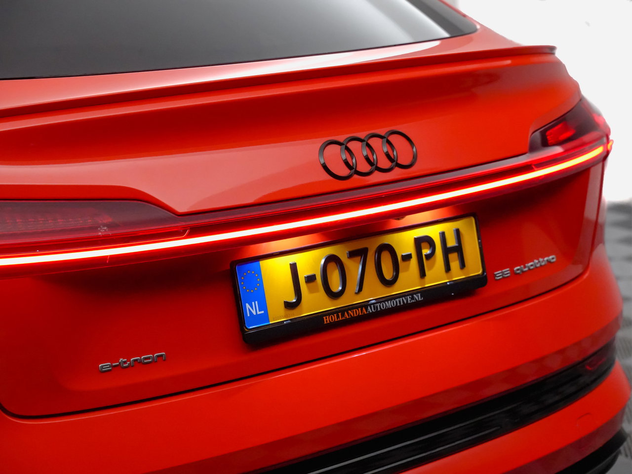 Audi e-tron