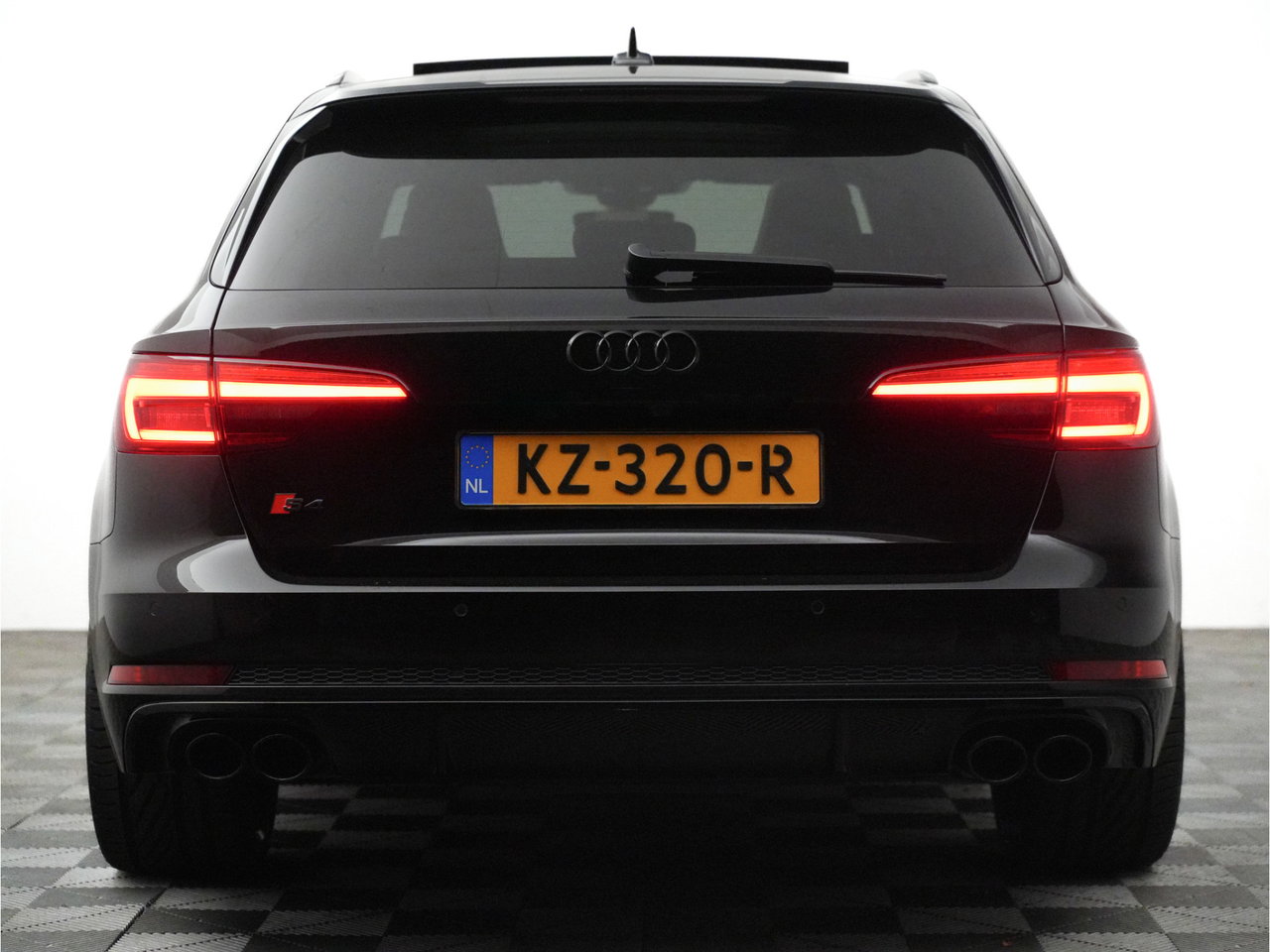 Audi S4