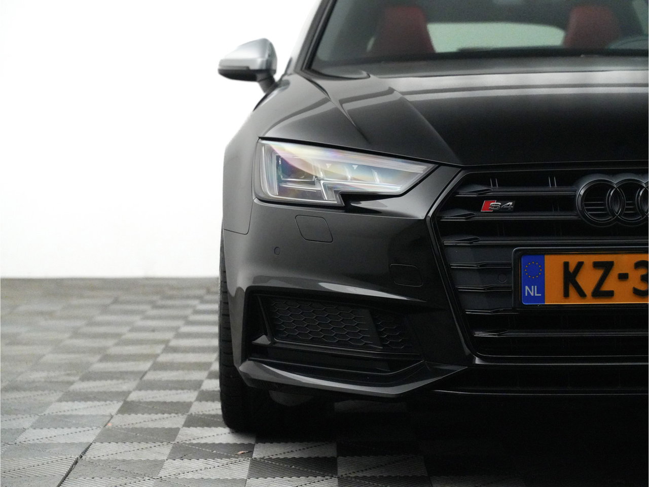 Audi S4