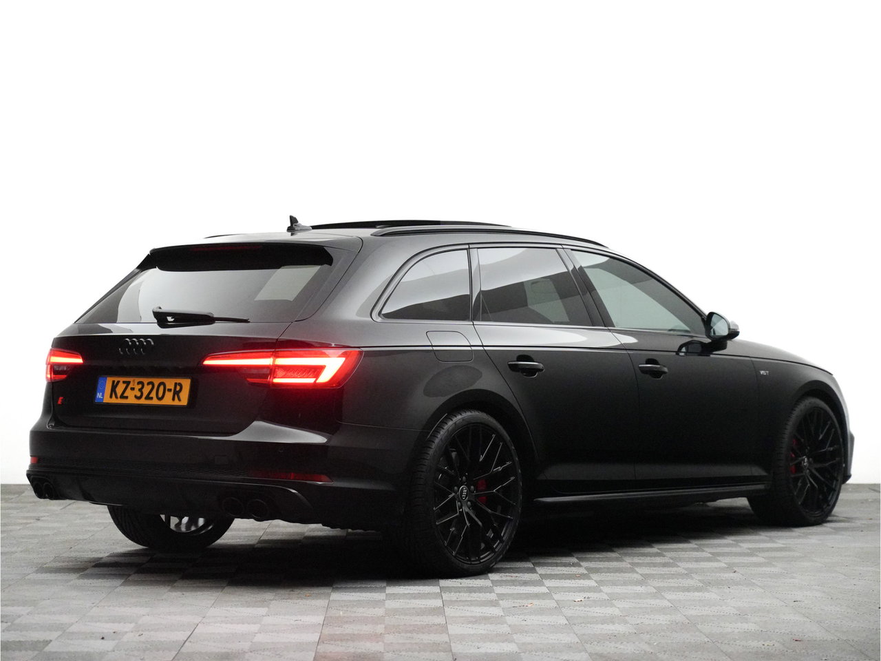Audi S4