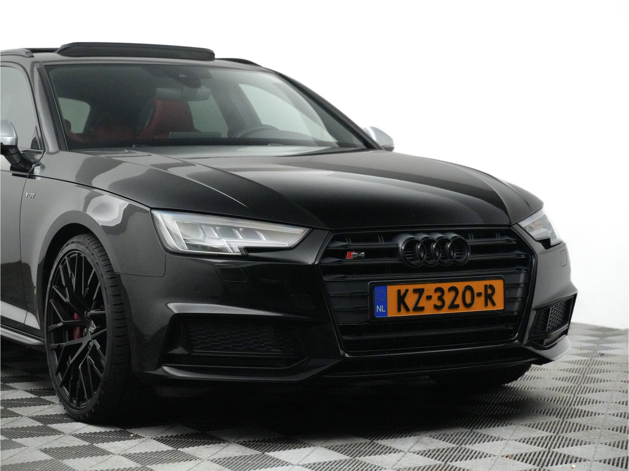 Audi S4