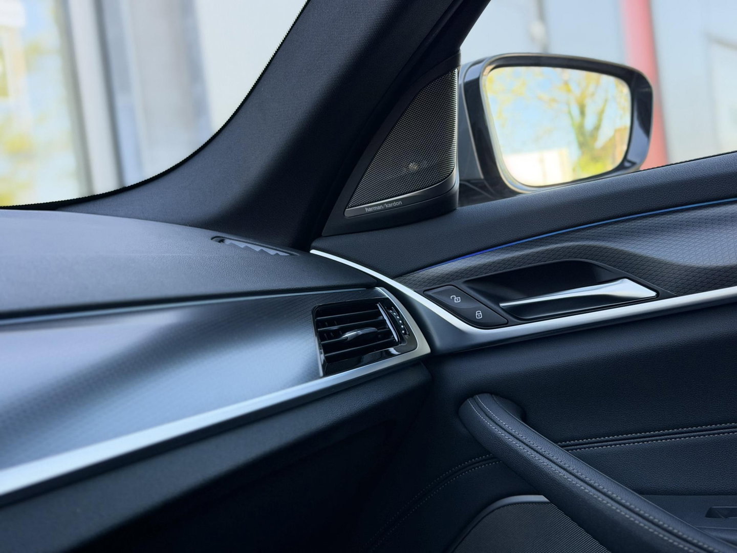 BMW 5 Serie Touring 530e High Ex. M-Sport |CoPilot|Laser|H/K|HUD|Integral Active Steering|