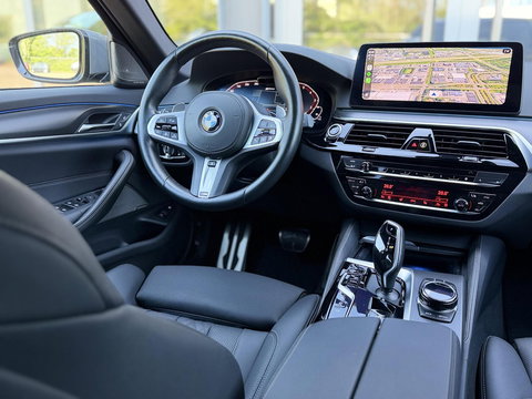 BMW 5 Serie Touring 530e High Ex. M-Sport |CoPilot|Laser|H/K|HUD|Integral Active Steering|