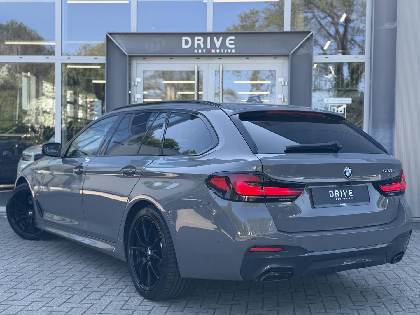 BMW 5 Serie Touring 530e High Ex. M-Sport |CoPilot|Laser|H/K|HUD|Integral Active Steering|