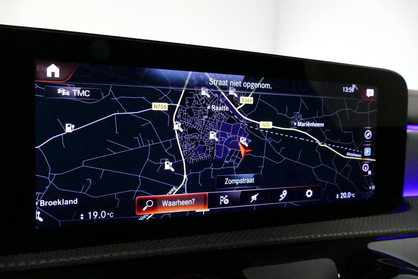 Mercedes-Benz CLA 250 e AMG Line / CLA45 AMG diffuser / Panamericana Grille / Elektr. verstelbare voorstoelen + memory / Multibeam LED / Ambienteverlichting / Apple Carplay - Android Auto / Stoelverwarming /Rondomzichtcamera / Grootlicht assistent / Keyless / Achteruitrijc