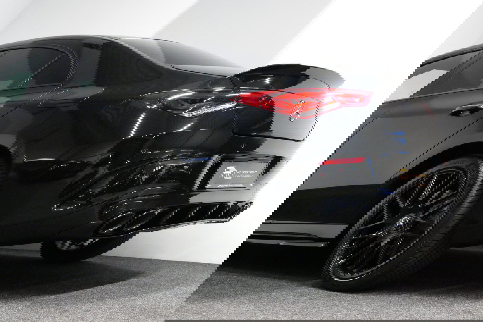 Mercedes-Benz CLA 250 e AMG Line / CLA45 AMG diffuser / Panamericana Grille / Elektr. verstelbare voorstoelen + memory / Multibeam LED / Ambienteverlichting / Apple Carplay - Android Auto / Stoelverwarming /Rondomzichtcamera / Grootlicht assistent / Keyless / Achteruitrijc