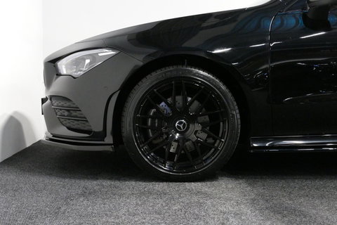 Mercedes-Benz CLA 250 e AMG Line / CLA45 AMG diffuser / Panamericana Grille / Elektr. verstelbare voorstoelen + memory / Multibeam LED / Ambienteverlichting / Apple Carplay - Android Auto / Stoelverwarming /Rondomzichtcamera / Grootlicht assistent / Keyless / Achteruitrijc