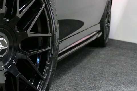 Mercedes-Benz CLA 250 e AMG Line / CLA45 AMG diffuser / Panamericana Grille / Elektr. verstelbare voorstoelen + memory / Multibeam LED / Ambienteverlichting / Apple Carplay - Android Auto / Stoelverwarming /Rondomzichtcamera / Grootlicht assistent / Keyless / Achteruitrijc