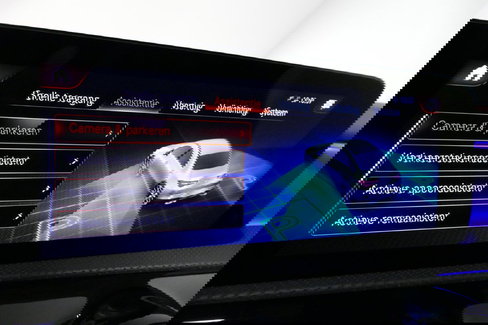 Mercedes-Benz CLA 250 e AMG Line / CLA45 AMG diffuser / Panamericana Grille / Elektr. verstelbare voorstoelen + memory / Multibeam LED / Ambienteverlichting / Apple Carplay - Android Auto / Stoelverwarming /Rondomzichtcamera / Grootlicht assistent / Keyless / Achteruitrijc