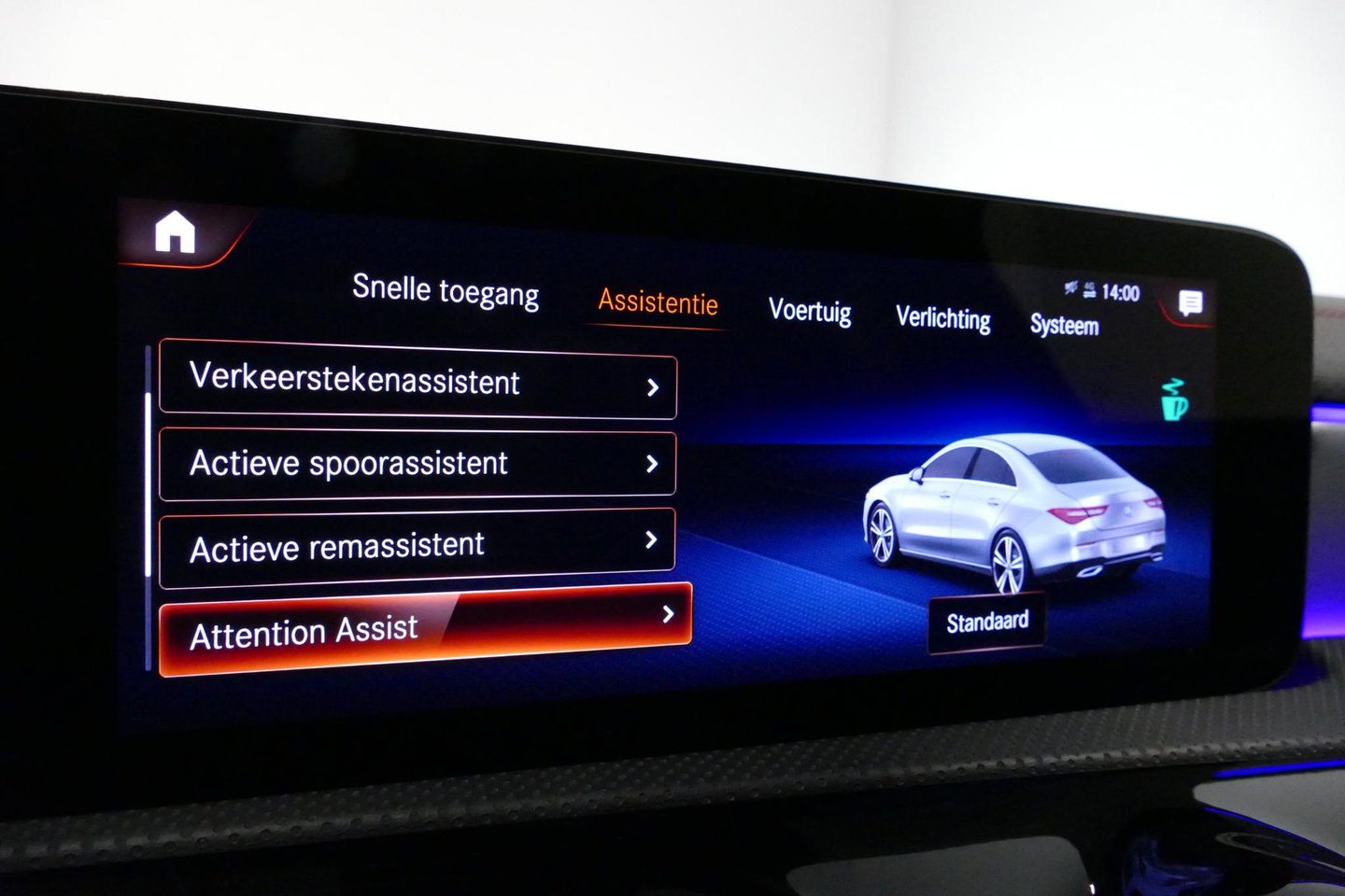 Mercedes-Benz CLA 250 e AMG Line / CLA45 AMG diffuser / Panamericana Grille / Elektr. verstelbare voorstoelen + memory / Multibeam LED / Ambienteverlichting / Apple Carplay - Android Auto / Stoelverwarming /Rondomzichtcamera / Grootlicht assistent / Keyless / Achteruitrijc