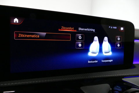 Mercedes-Benz CLA 250 e AMG Line / CLA45 AMG diffuser / Panamericana Grille / Elektr. verstelbare voorstoelen + memory / Multibeam LED / Ambienteverlichting / Apple Carplay - Android Auto / Stoelverwarming /Rondomzichtcamera / Grootlicht assistent / Keyless / Achteruitrijc