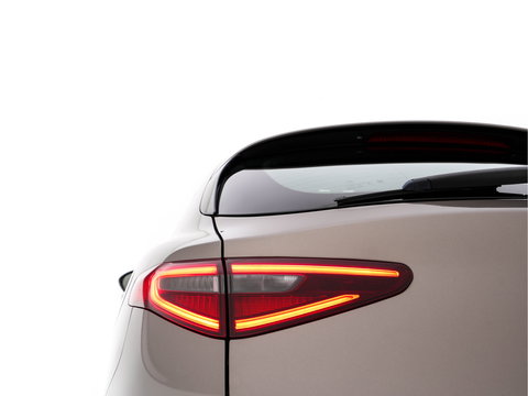 Alfa Romeo Stelvio 2.2d Super Aut. *LEATHER-FABRIC | BI-XENON | DAB+ | NAVI-FULLMAP | COMFORT-SEATS | ECC | CRUISE | PDC | 18"ALU*