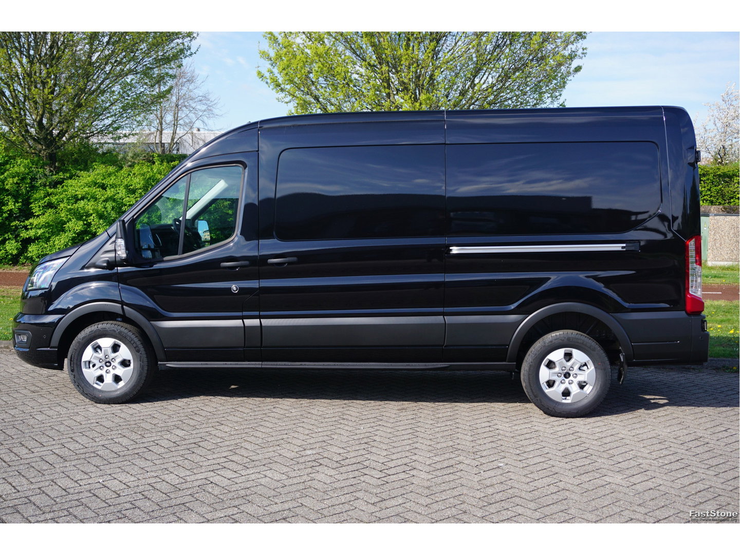 Ford Transit 350L L3H2 Limited AUT-8 165PK BPM VRIJ Navi, Adap. Cruise, 360° Cam, Trekhaak, 2x Schuifdeur!! NR. 303