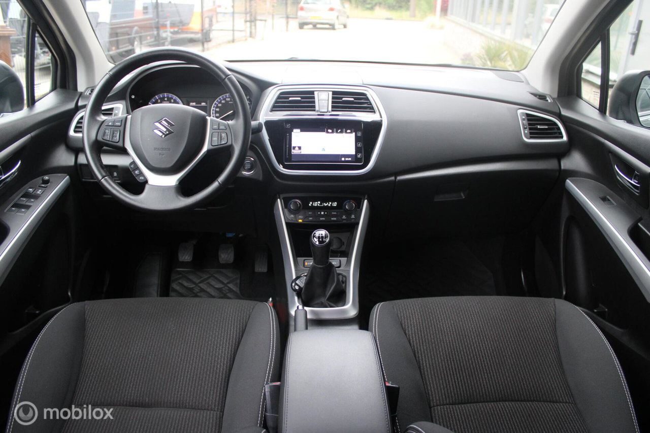 Suzuki S-Cross