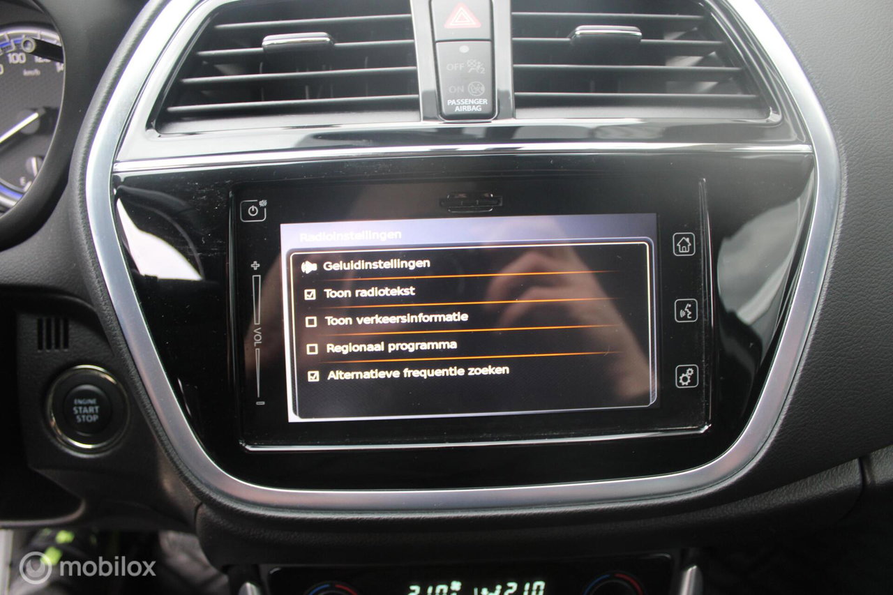 Suzuki S-Cross