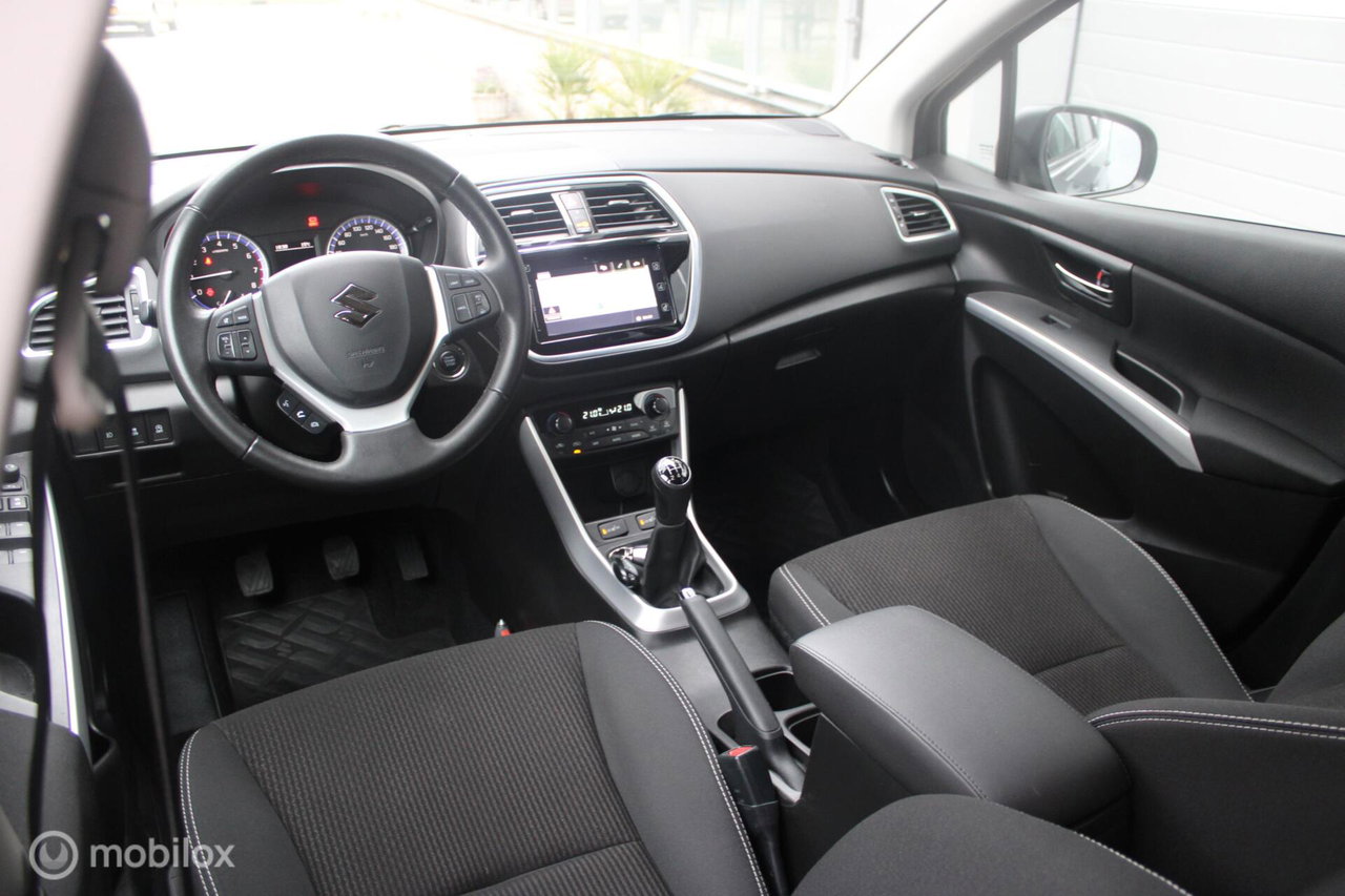 Suzuki S-Cross