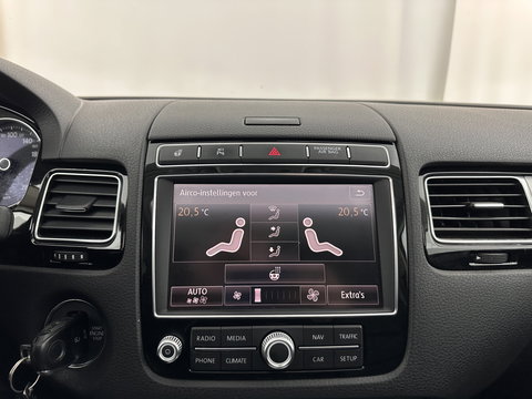 Volkswagen Touareg 3.0 TDI Aut. *PANO | ADAPTIVE-CRUISE | LEATHER | XENON | TOP-VIEW | BLINDSPOT | DYNAUDIO | AIR-SUSPENSION | NAVI-FULLMAP | PRIVACY-GLASS | SHIFT-PADDLES | ECC | PDC | 20''ALU | TOWBAR*