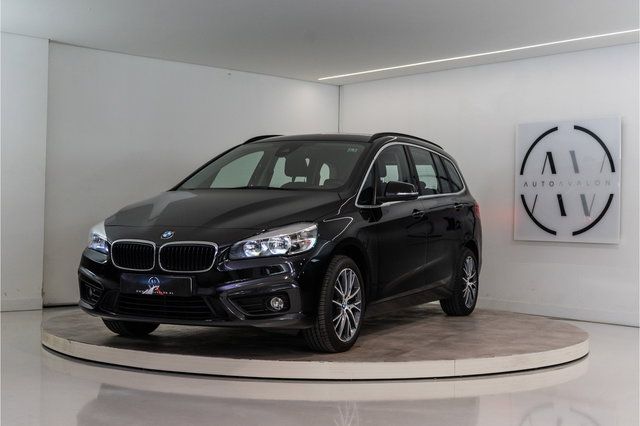 BMW 2 Serie - Gran Tourer 218i Luxury 7 persoons 136PK | Trekhaak | Navi | AC | Stoelverw. | PDC