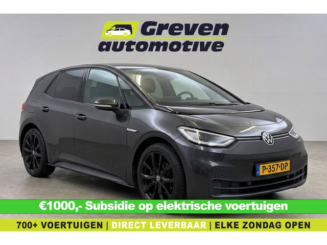 Volkswagen ID.3 - 58KWH First Black Edition | VERWACHT!! | Cruise | Clima | Trekhaak | Parkeersens.