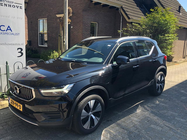 Volvo XC40 - 1.5 T5 Recharge Business Pro