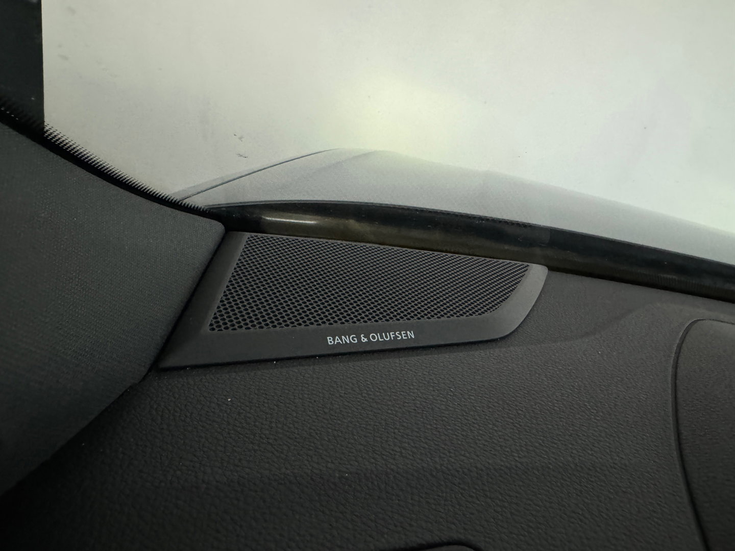 Audi RSQ3 Sportback 2.5 TFSI Pano|Memory|B&O|Trekhaak|Sfeer