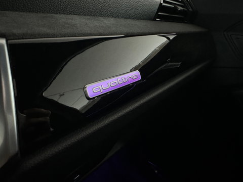 Audi RSQ3 Sportback 2.5 TFSI Pano|Memory|B&O|Trekhaak|Sfeer