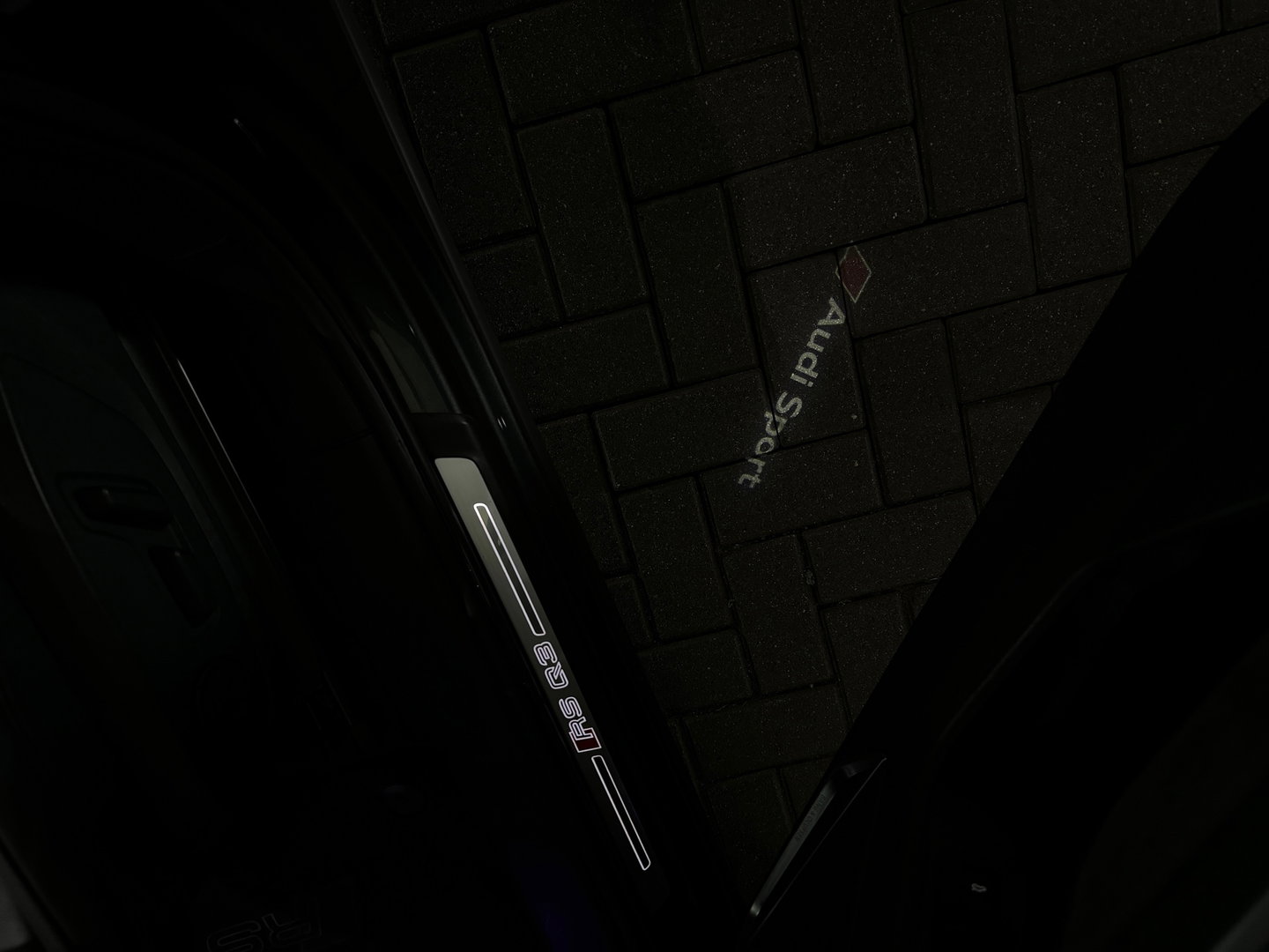 Audi RSQ3 Sportback 2.5 TFSI Pano|Memory|B&O|Trekhaak|Sfeer