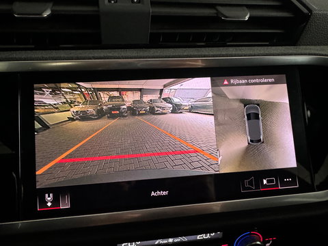 Audi RSQ3 Sportback 2.5 TFSI Pano|Memory|B&O|Trekhaak|Sfeer