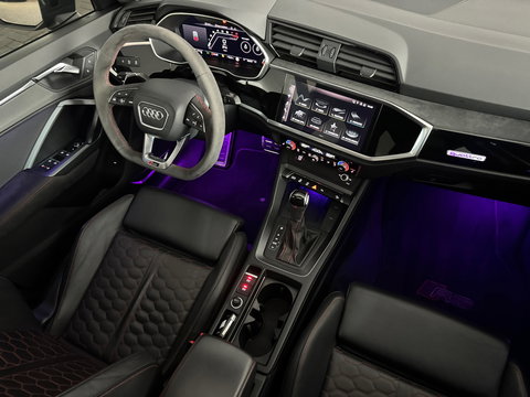 Audi RSQ3 Sportback 2.5 TFSI Pano|Memory|B&O|Trekhaak|Sfeer