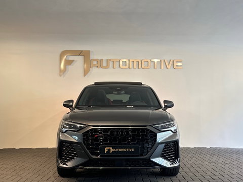 Audi RSQ3 Sportback 2.5 TFSI Pano|Memory|B&O|Trekhaak|Sfeer
