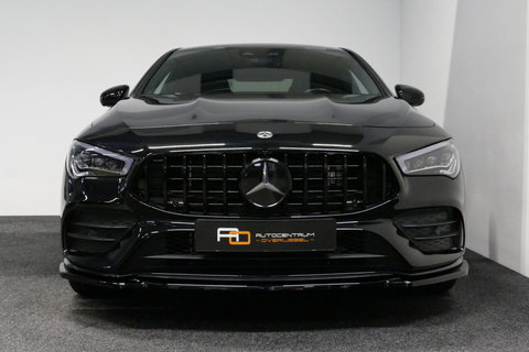Mercedes-Benz CLA 250 e AMG Line / CLA45 AMG diffuser / Panamericana Grille / Elektr. verstelbare voorstoelen + memory / Multibeam LED / Ambienteverlichting / Apple Carplay - Android Auto / Stoelverwarming /Rondomzichtcamera / Grootlicht assistent / Keyless / Achteruitrijc
