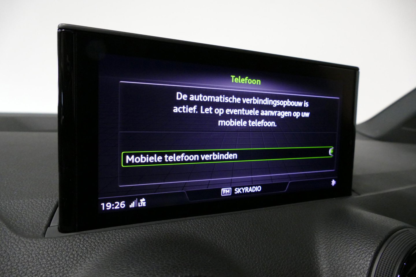 Audi Q2 2.0 TFSI quattro Sport Edition #1 / S line / Panoramadak / Carbon-pakket Audi Exclusive / Apple Carplay - Android Auto / Stoelverwarming / Full LED / Audi Sound System / Keyless / 19'' LMV / Adaptive Cruise Control / Navigatie / PDC / Grootlichtassistent