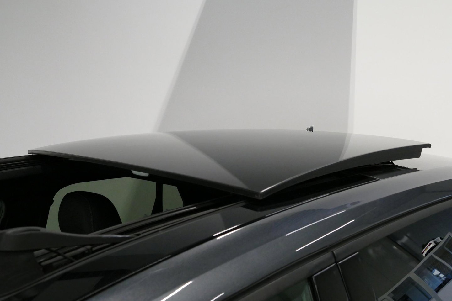 Audi Q2 2.0 TFSI quattro Sport Edition #1 / S line / Panoramadak / Carbon-pakket Audi Exclusive / Apple Carplay - Android Auto / Stoelverwarming / Full LED / Audi Sound System / Keyless / 19'' LMV / Adaptive Cruise Control / Navigatie / PDC / Grootlichtassistent