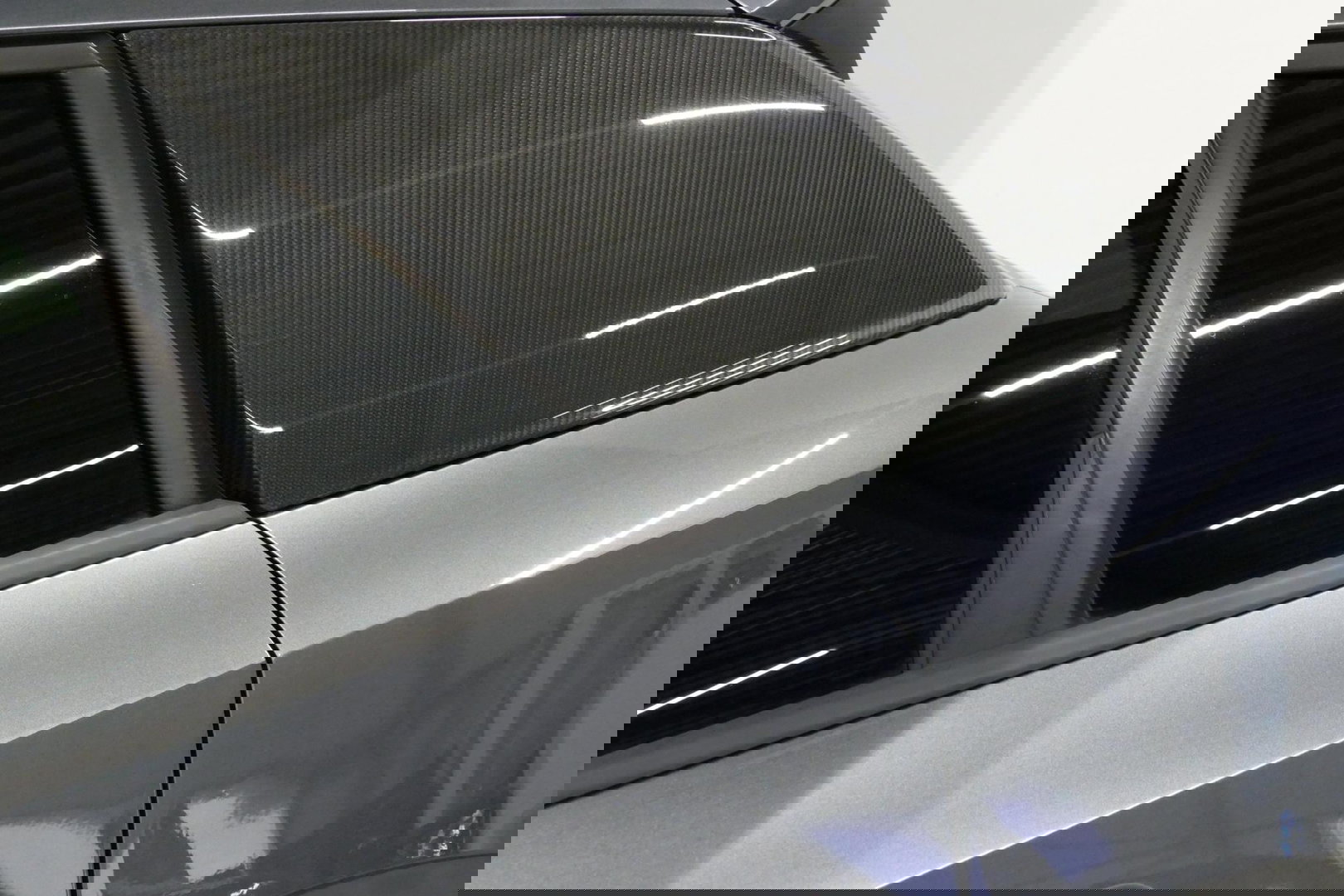 Audi Q2 2.0 TFSI quattro Sport Edition #1 / S line / Panoramadak / Carbon-pakket Audi Exclusive / Apple Carplay - Android Auto / Stoelverwarming / Full LED / Audi Sound System / Keyless / 19'' LMV / Adaptive Cruise Control / Navigatie / PDC / Grootlichtassistent