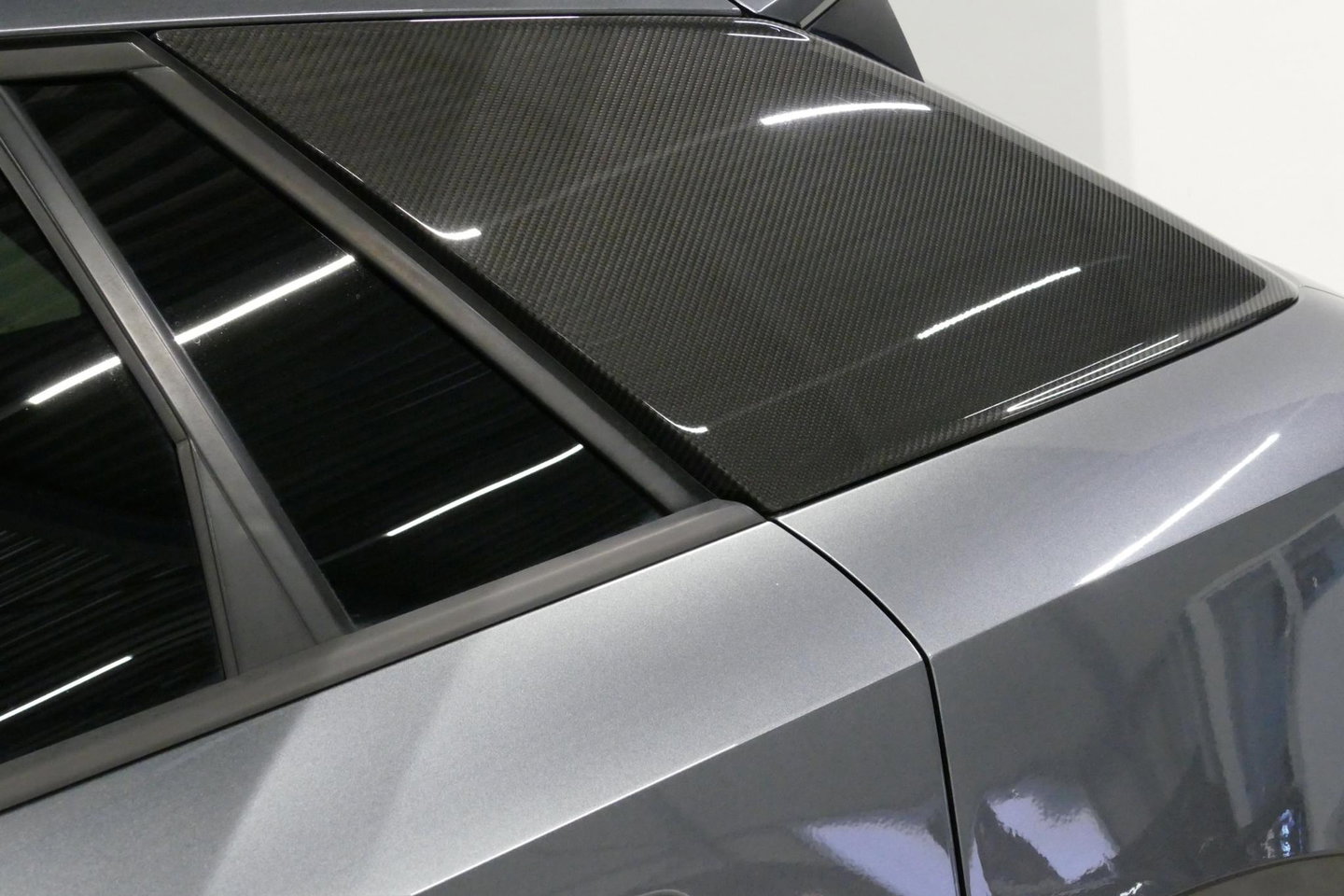 Audi Q2 2.0 TFSI quattro Sport Edition #1 / S line / Panoramadak / Carbon-pakket Audi Exclusive / Apple Carplay - Android Auto / Stoelverwarming / Full LED / Audi Sound System / Keyless / 19'' LMV / Adaptive Cruise Control / Navigatie / PDC / Grootlichtassistent