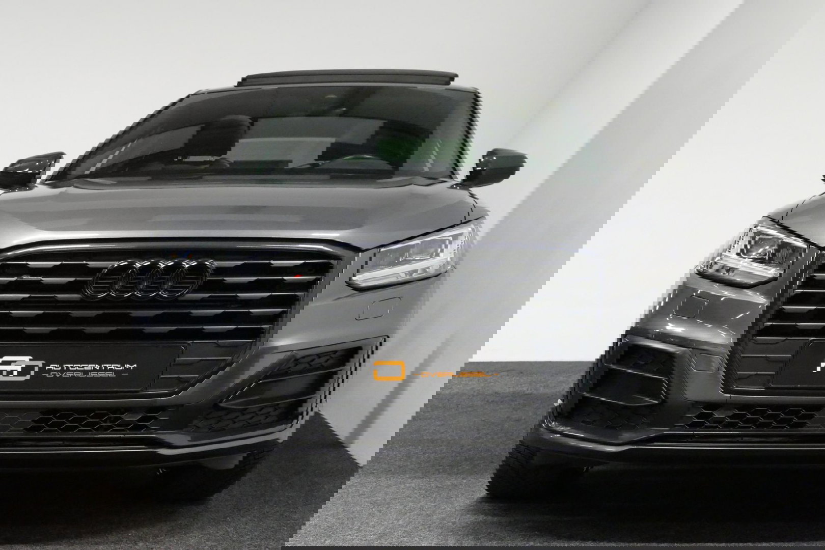 Audi Q2 2.0 TFSI quattro Sport Edition #1 / S line / Panoramadak / Carbon-pakket Audi Exclusive / Apple Carplay - Android Auto / Stoelverwarming / Full LED / Audi Sound System / Keyless / 19'' LMV / Adaptive Cruise Control / Navigatie / PDC / Grootlichtassistent