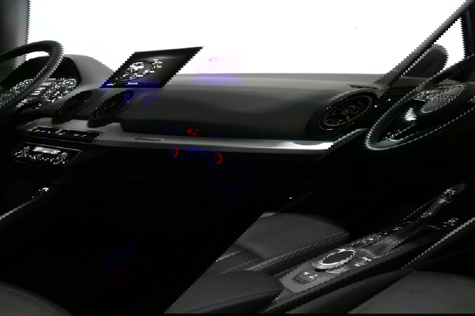 Audi Q2 2.0 TFSI quattro Sport Edition #1 / S line / Panoramadak / Carbon-pakket Audi Exclusive / Apple Carplay - Android Auto / Stoelverwarming / Full LED / Audi Sound System / Keyless / 19'' LMV / Adaptive Cruise Control / Navigatie / PDC / Grootlichtassistent