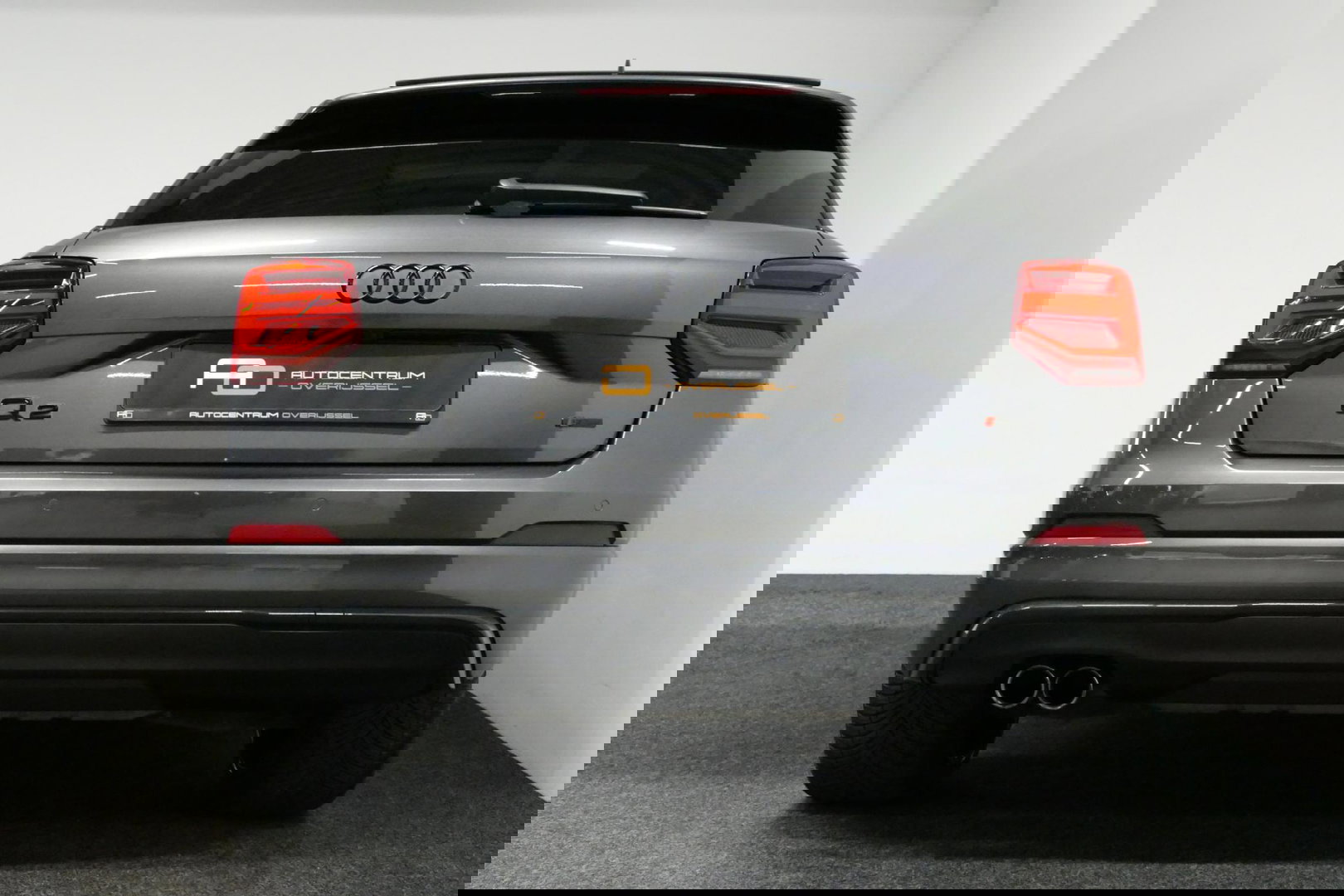 Audi Q2 2.0 TFSI quattro Sport Edition #1 / S line / Panoramadak / Carbon-pakket Audi Exclusive / Apple Carplay - Android Auto / Stoelverwarming / Full LED / Audi Sound System / Keyless / 19'' LMV / Adaptive Cruise Control / Navigatie / PDC / Grootlichtassistent