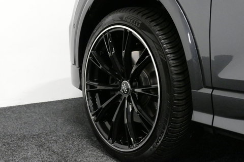 Audi Q2 2.0 TFSI quattro Sport Edition #1 / S line / Panoramadak / Carbon-pakket Audi Exclusive / Apple Carplay - Android Auto / Stoelverwarming / Full LED / Audi Sound System / Keyless / 19'' LMV / Adaptive Cruise Control / Navigatie / PDC / Grootlichtassistent