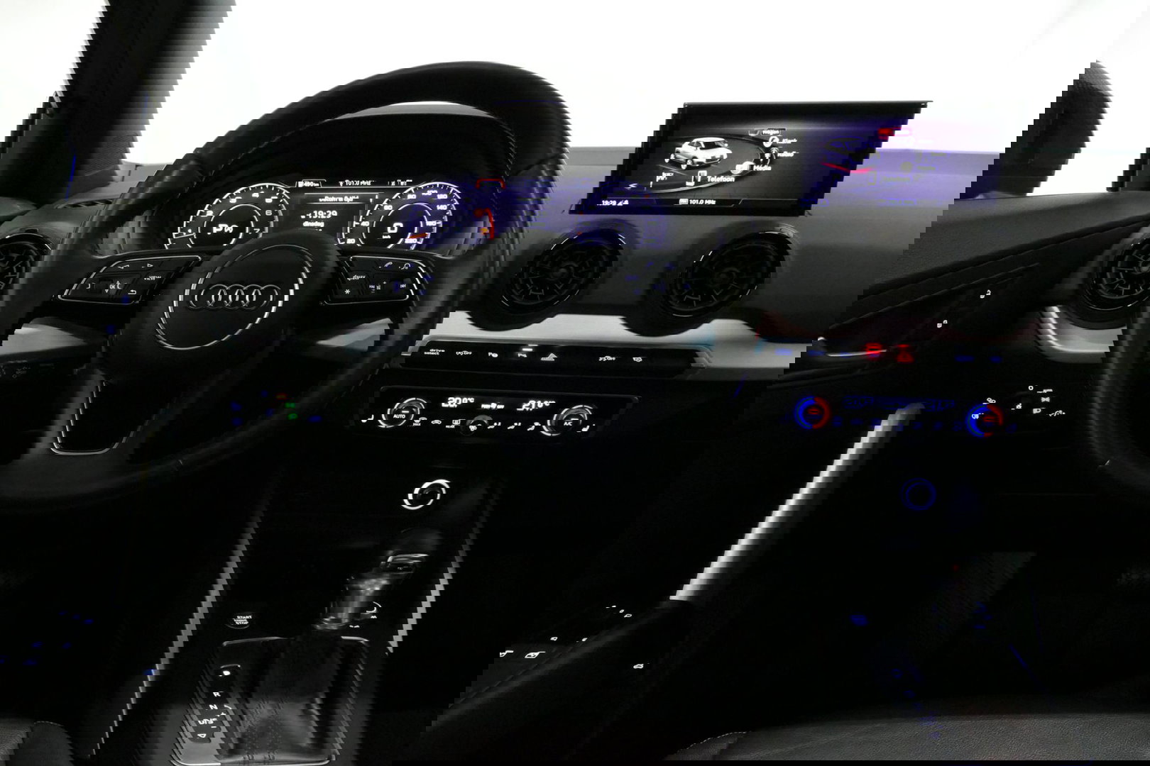 Audi Q2 2.0 TFSI quattro Sport Edition #1 / S line / Panoramadak / Carbon-pakket Audi Exclusive / Apple Carplay - Android Auto / Stoelverwarming / Full LED / Audi Sound System / Keyless / 19'' LMV / Adaptive Cruise Control / Navigatie / PDC / Grootlichtassistent