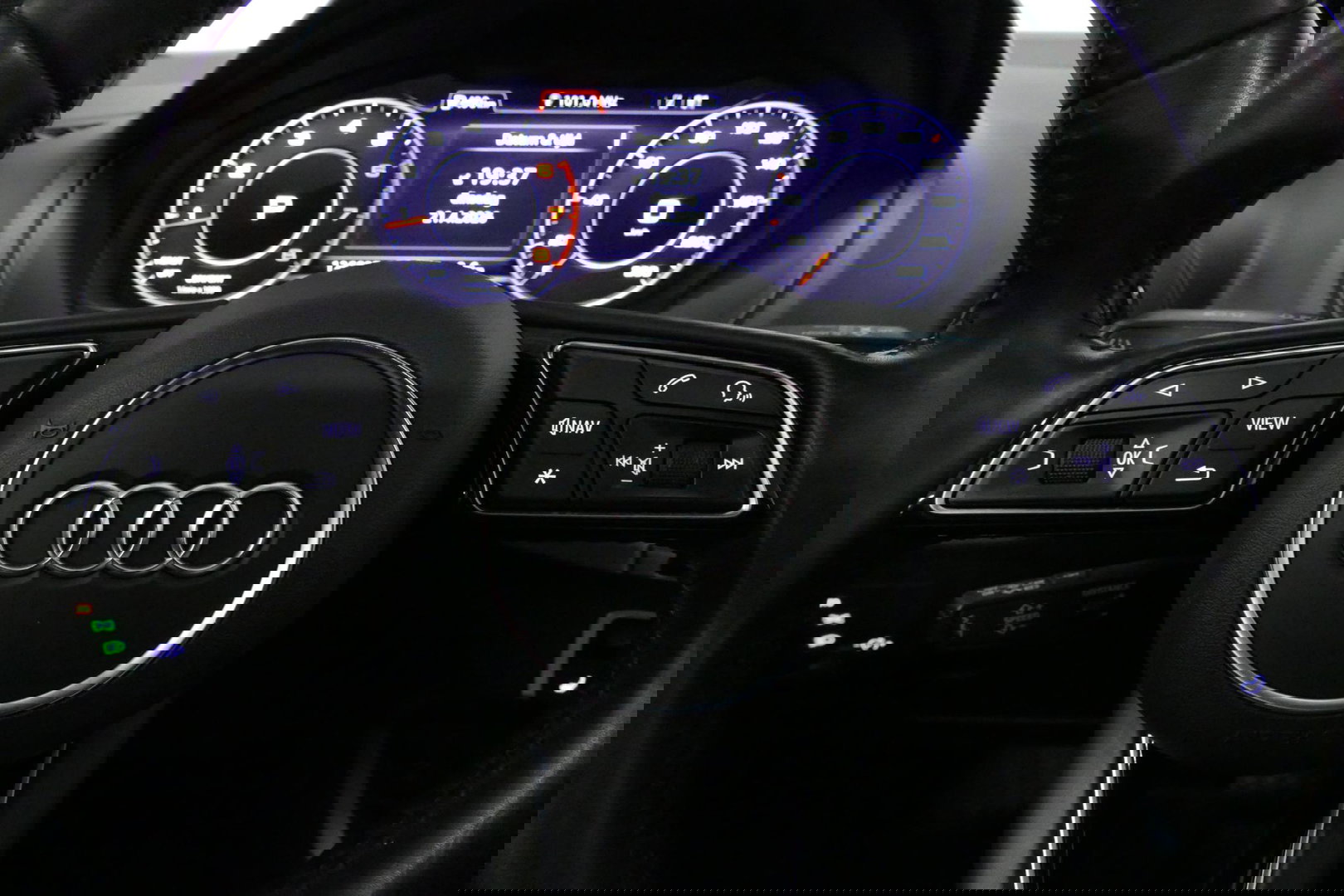 Audi Q2 2.0 TFSI quattro Sport Edition #1 / S line / Panoramadak / Carbon-pakket Audi Exclusive / Apple Carplay - Android Auto / Stoelverwarming / Full LED / Audi Sound System / Keyless / 19'' LMV / Adaptive Cruise Control / Navigatie / PDC / Grootlichtassistent