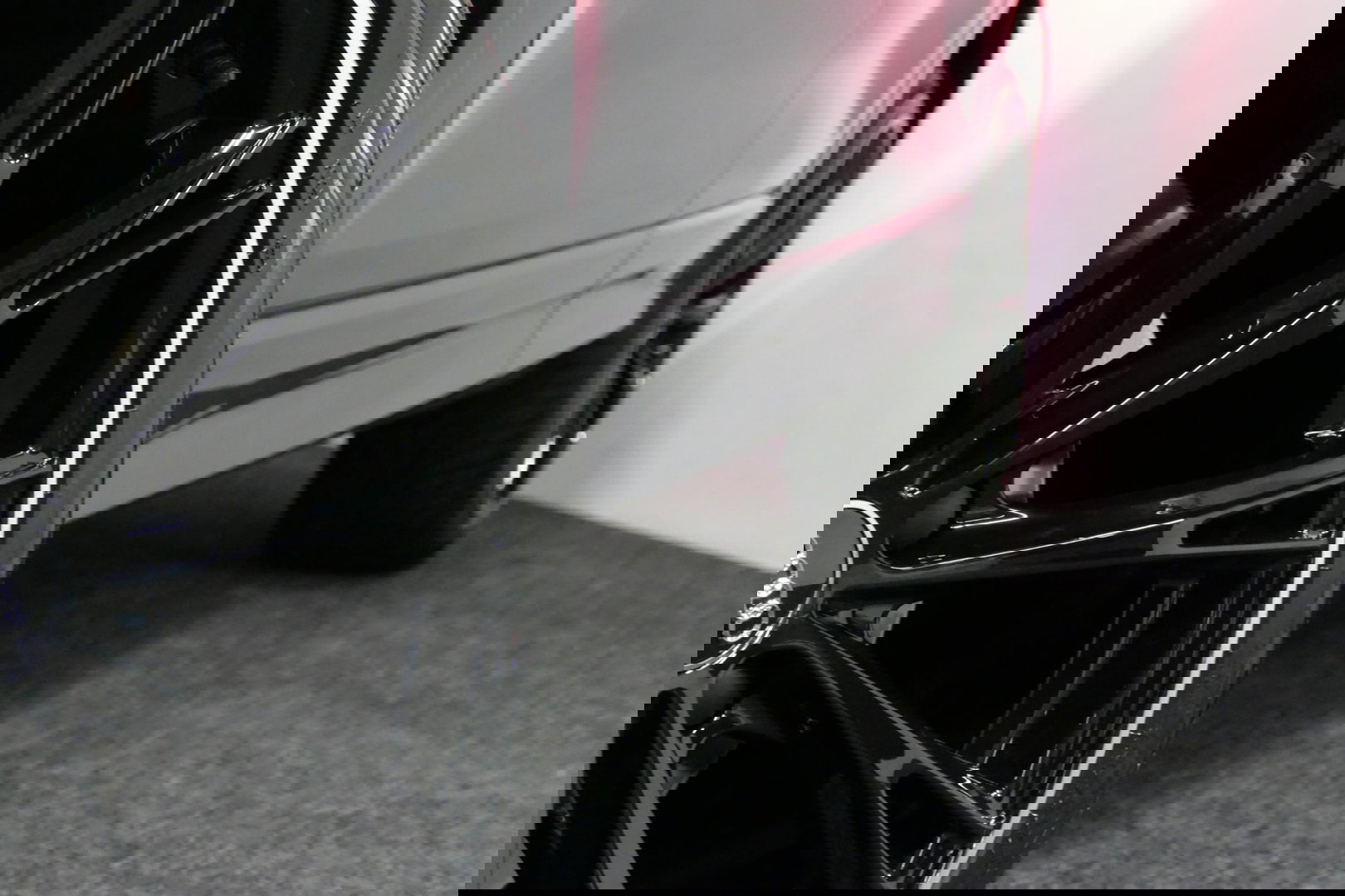 Audi Q2 2.0 TFSI quattro Sport Edition #1 / S line / Panoramadak / Carbon-pakket Audi Exclusive / Apple Carplay - Android Auto / Stoelverwarming / Full LED / Audi Sound System / Keyless / 19'' LMV / Adaptive Cruise Control / Navigatie / PDC / Grootlichtassistent