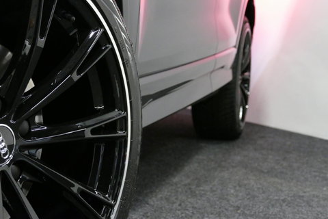 Audi Q2 2.0 TFSI quattro Sport Edition #1 / S line / Panoramadak / Carbon-pakket Audi Exclusive / Apple Carplay - Android Auto / Stoelverwarming / Full LED / Audi Sound System / Keyless / 19'' LMV / Adaptive Cruise Control / Navigatie / PDC / Grootlichtassistent